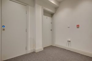 Flat Entrance- click for photo gallery